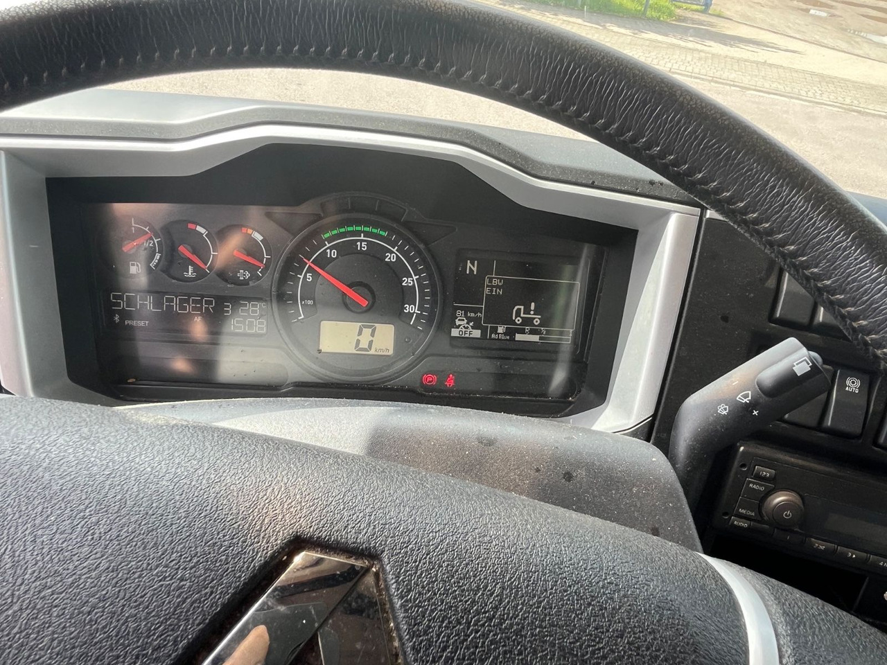 Επαγγελματικό αυτοκίνητο κόφα Renault D7.5 210 Kofferaufbau mit LBW: φωτογραφία 9