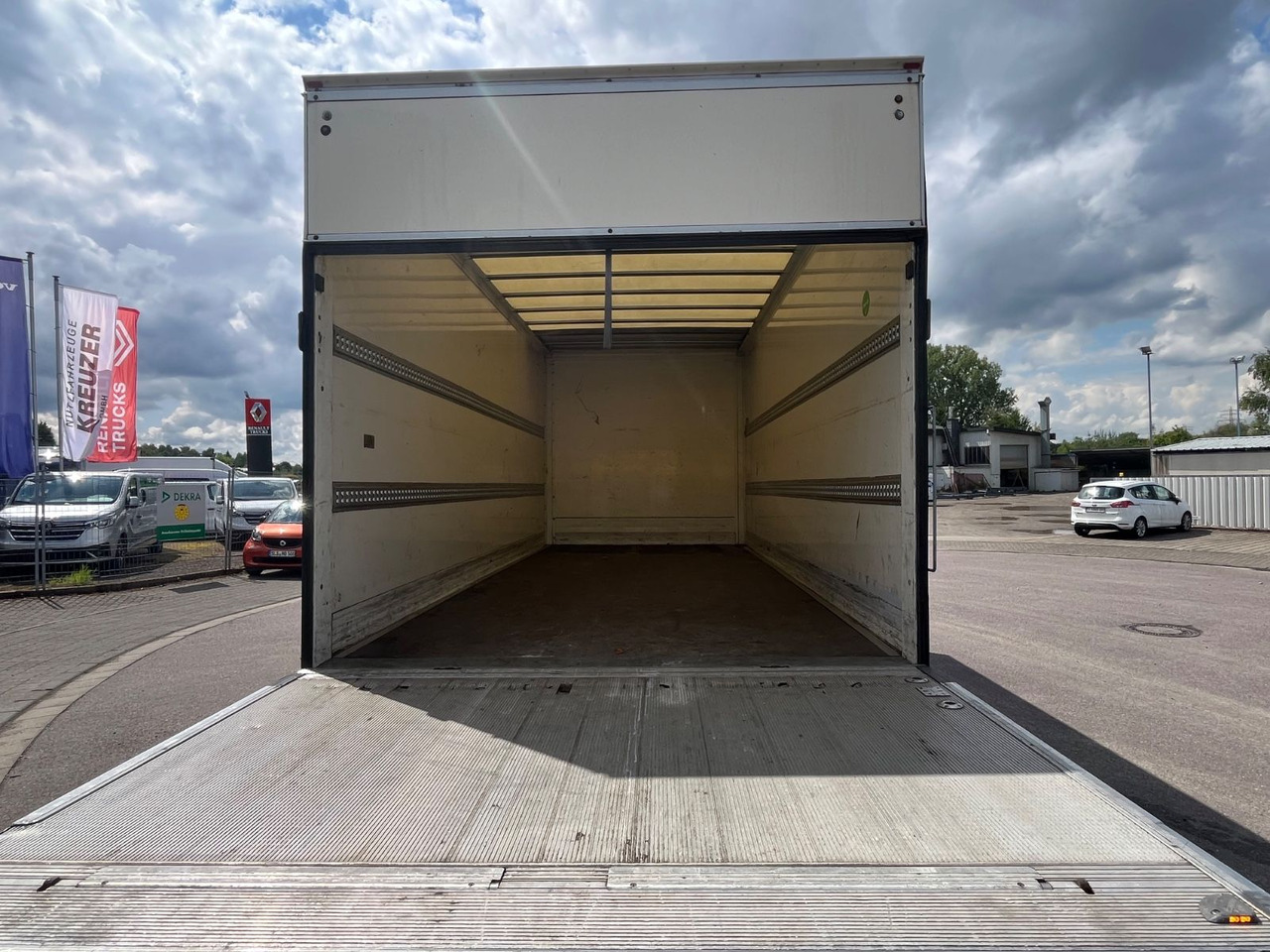 Επαγγελματικό αυτοκίνητο κόφα Renault D7.5 210 Kofferaufbau mit LBW: φωτογραφία 13