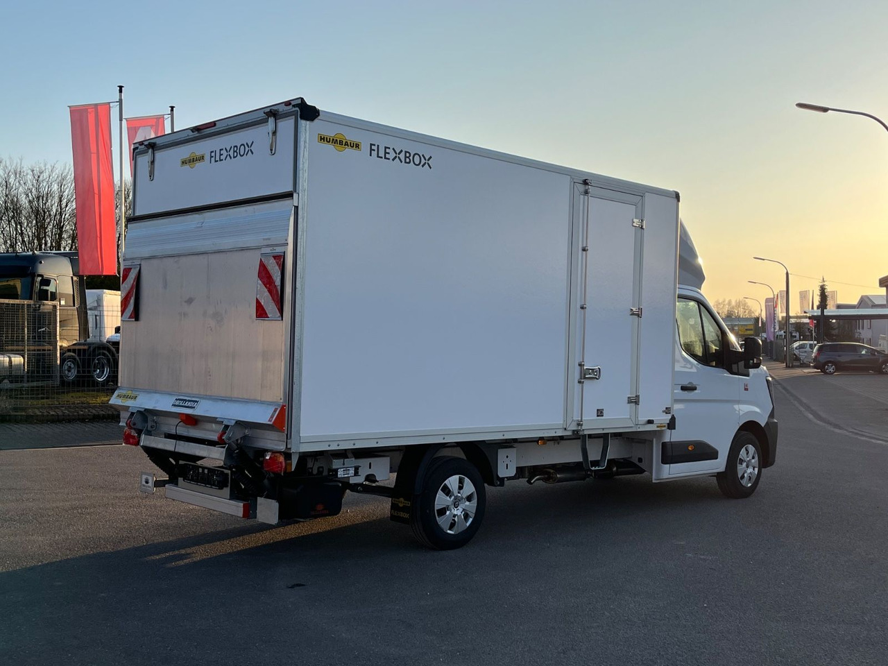Renault Master L3 Kofferaufbau LBW / Seitentür - Επαγγελματικό αυτοκίνητο κόφα: φωτογραφία 5 Renault Master L3 Kofferaufbau LBW / Seitentür - Επαγγελματικό αυτοκίνητο κόφα: φωτογραφία 5