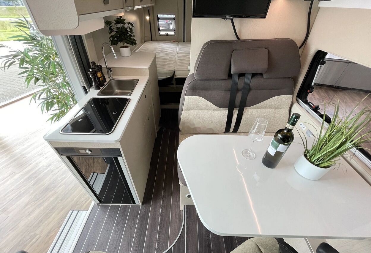 XGO Dynamic X-VAN 104 Fiat Ducato, 4 seats (2024 model) - Αυτοκινούμενο βαν: φωτογραφία 4 XGO Dynamic X-VAN 104 Fiat Ducato, 4 seats (2024 model) - Αυτοκινούμενο βαν: φωτογραφία 4