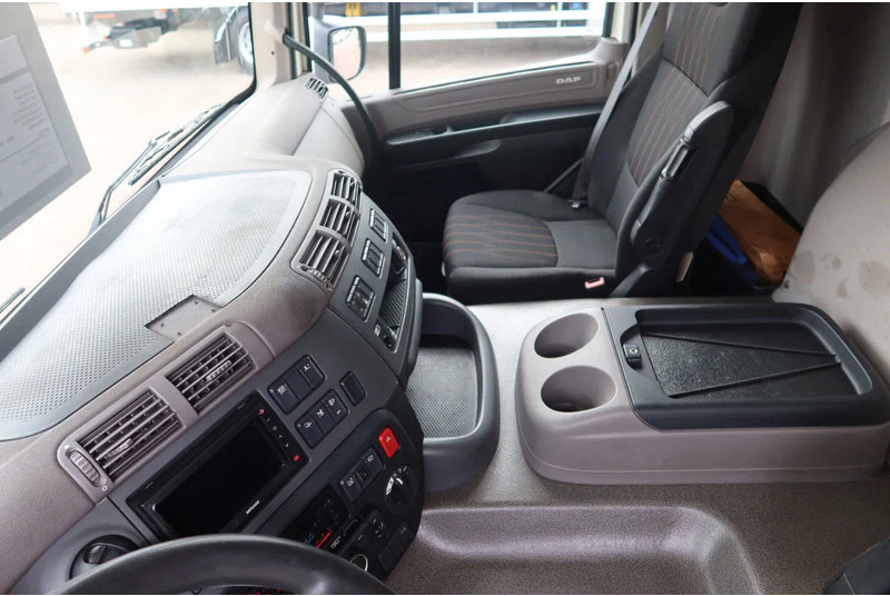 DAF CF 290 FA Bak+ klep Dhollandia 2000 kg - Φορτηγό κόφα: φωτογραφία 5 DAF CF 290 FA Bak+ klep Dhollandia 2000 kg - Φορτηγό κόφα: φωτογραφία 5