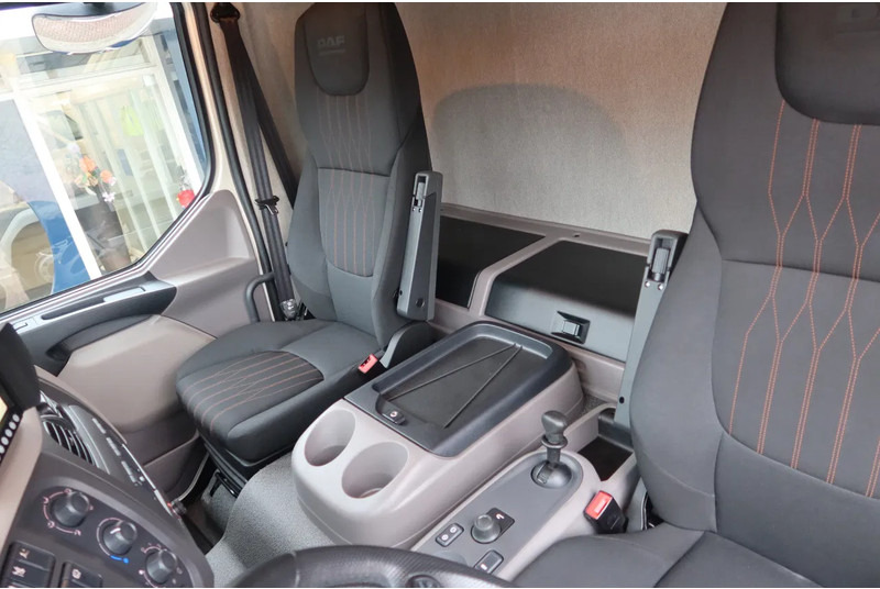 DAF LF 210 Bakwagen+ Dhollandia 1500 kg Comfort cabine - Φορτηγό κόφα: φωτογραφία 5 DAF LF 210 Bakwagen+ Dhollandia 1500 kg Comfort cabine - Φορτηγό κόφα: φωτογραφία 5