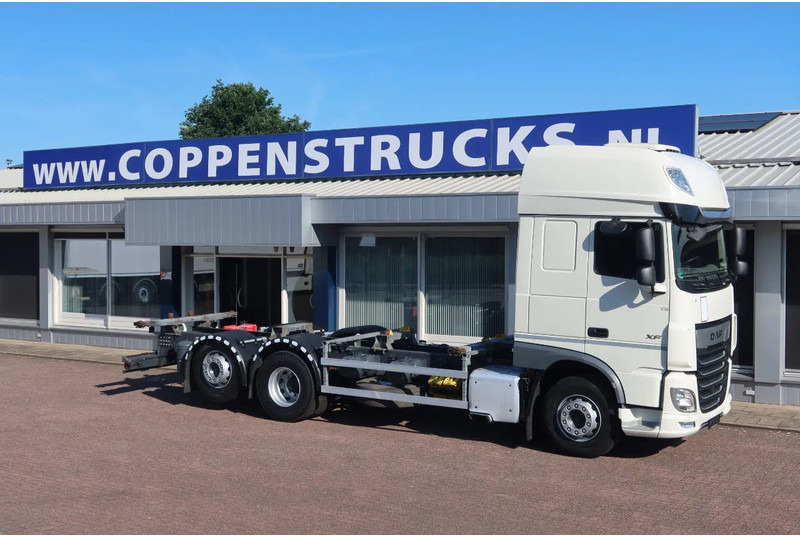 DAF XF 106.450 Wissellaadbaksysteem / Chassis - Φορτηγό μεταφοράς εμπορευματοκιβωτίων/ Κινητό αμάξωμα: φωτογραφία 2 DAF XF 106.450 Wissellaadbaksysteem / Chassis - Φορτηγό μεταφοράς εμπορευματοκιβωτίων/ Κινητό αμάξωμα: φωτογραφία 2