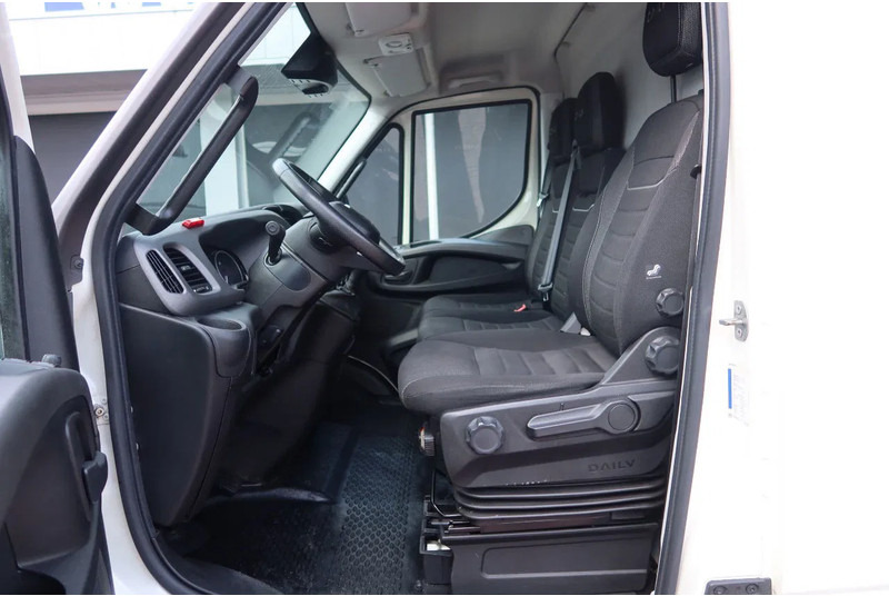 Iveco 70-C 18 Automaat L3H3 C RIJBEWIJS - Βαν: φωτογραφία 5 Iveco 70-C 18 Automaat L3H3 C RIJBEWIJS - Βαν: φωτογραφία 5