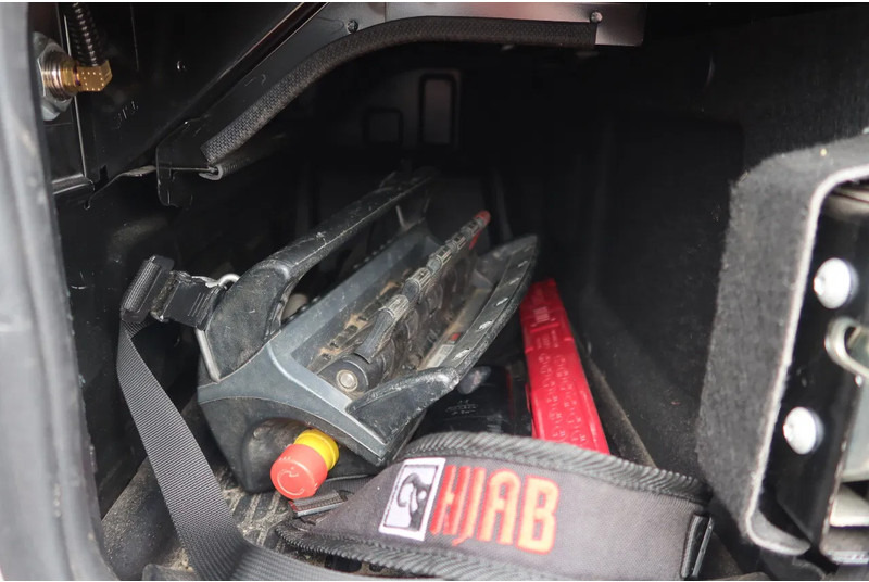 Τράκτορας Mercedes-Benz Actros 2133 L Trekker + Hiab Kraan met City Trailer: OT-92-VD: φωτογραφία 7 Τράκτορας Mercedes-Benz Actros 2133 L Trekker + Hiab Kraan met City Trailer: OT-92-VD: φωτογραφία 7