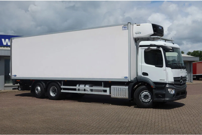 Mercedes-Benz Actros 2530 L Koel/Vries + Laadklep DHollandia 2500kg - Φορτηγό ψυγείο: φωτογραφία 2 Mercedes-Benz Actros 2530 L Koel/Vries + Laadklep DHollandia 2500kg - Φορτηγό ψυγείο: φωτογραφία 2