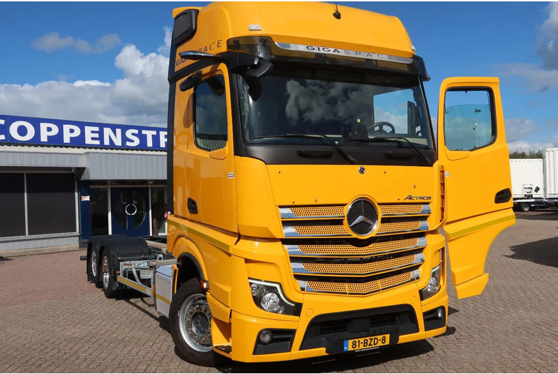 Mercedes-Benz Actros 2642 LL Chassis Cabine Giga space - Φορτηγό σασί: φωτογραφία 2 Mercedes-Benz Actros 2642 LL Chassis Cabine Giga space - Φορτηγό σασί: φωτογραφία 2