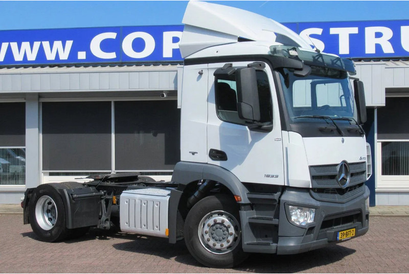 Mercedes-Benz Antos 1833 L - Τράκτορας: φωτογραφία 2 Mercedes-Benz Antos 1833 L - Τράκτορας: φωτογραφία 2
