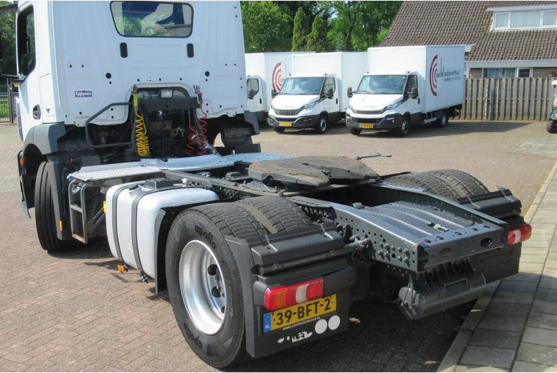 Mercedes-Benz Antos 1833 L - Τράκτορας: φωτογραφία 3 Mercedes-Benz Antos 1833 L - Τράκτορας: φωτογραφία 3