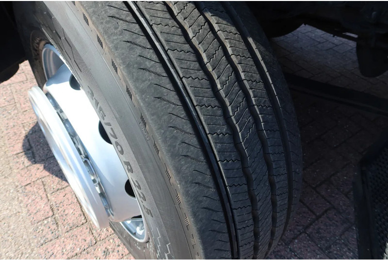 Mercedes-Benz Antos 2127 L Bak + klep 2000 kg Euro 6 - Φορτηγό κόφα: φωτογραφία 5 Mercedes-Benz Antos 2127 L Bak + klep 2000 kg Euro 6 - Φορτηγό κόφα: φωτογραφία 5