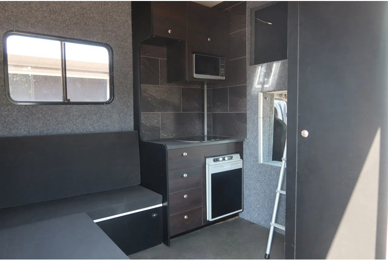 Mercedes-Benz Atego 816 L 3 Paarden/4 Ponies Nieuwe APK + nieuwe accu. - Φορτηγό μεταφοράς αλόγων: φωτογραφία 4 Mercedes-Benz Atego 816 L 3 Paarden/4 Ponies Nieuwe APK + nieuwe accu. - Φορτηγό μεταφοράς αλόγων: φωτογραφία 4