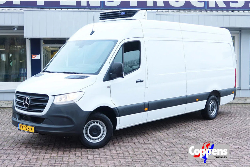 Mercedes-Benz Sprinter 317 Koel/Vries/verwarmen Carrier Xarios 350 + 220 volt nacht aansluiting - Επαγγελματικό αυτοκίνητο ψυγείο: φωτογραφία 1 Mercedes-Benz Sprinter 317 Koel/Vries/verwarmen Carrier Xarios 350 + 220 volt nacht aansluiting - Επαγγελματικό αυτοκίνητο ψυγείο: φωτογραφία 1