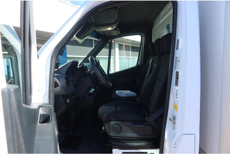 Mercedes-Benz Sprinter 516 CDI Koel/Vries + Dhollandia Klep 750 kg Carrier 300 Xarios Dag + nacht 220 Volt - Επαγγελματικό αυτοκίνητο ψυγείο: φωτογραφία 4 Mercedes-Benz Sprinter 516 CDI Koel/Vries + Dhollandia Klep 750 kg Carrier 300 Xarios Dag + nacht 220 Volt - Επαγγελματικό αυτοκίνητο ψυγείο: φωτογραφία 4