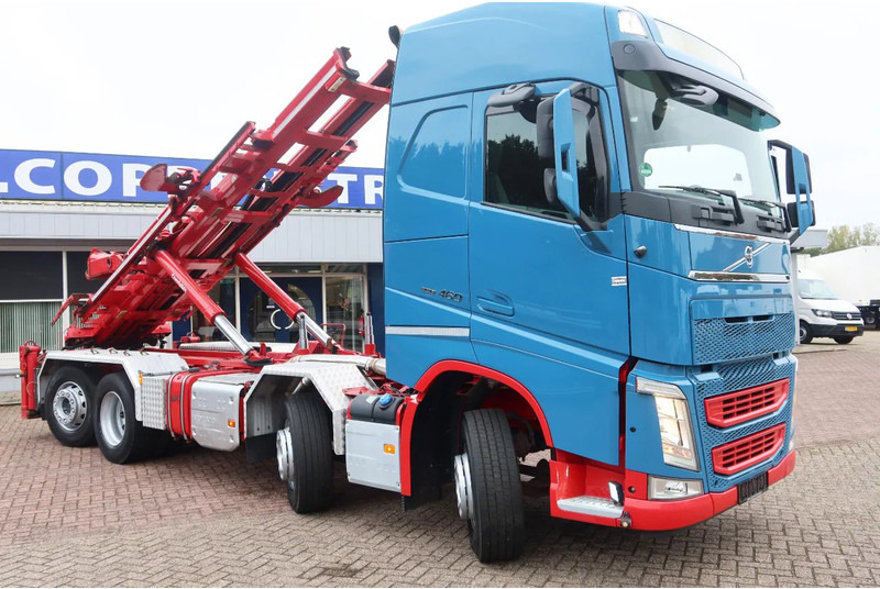 Volvo FH 460 Hooklift 8x2 Haakarm. 3x Steering axle - Φορτηγό με σύστημα καλωδίων: φωτογραφία 2 Volvo FH 460 Hooklift 8x2 Haakarm. 3x Steering axle - Φορτηγό με σύστημα καλωδίων: φωτογραφία 2