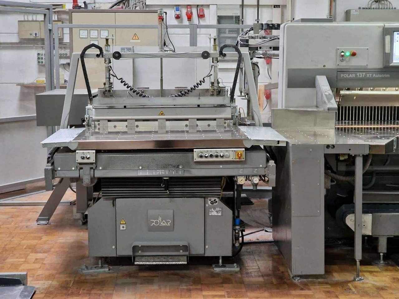 Polar 137XT-AT - Μηχανή κοπής χαρτιού: φωτογραφία 3 Polar 137XT-AT - Μηχανή κοπής χαρτιού: φωτογραφία 3