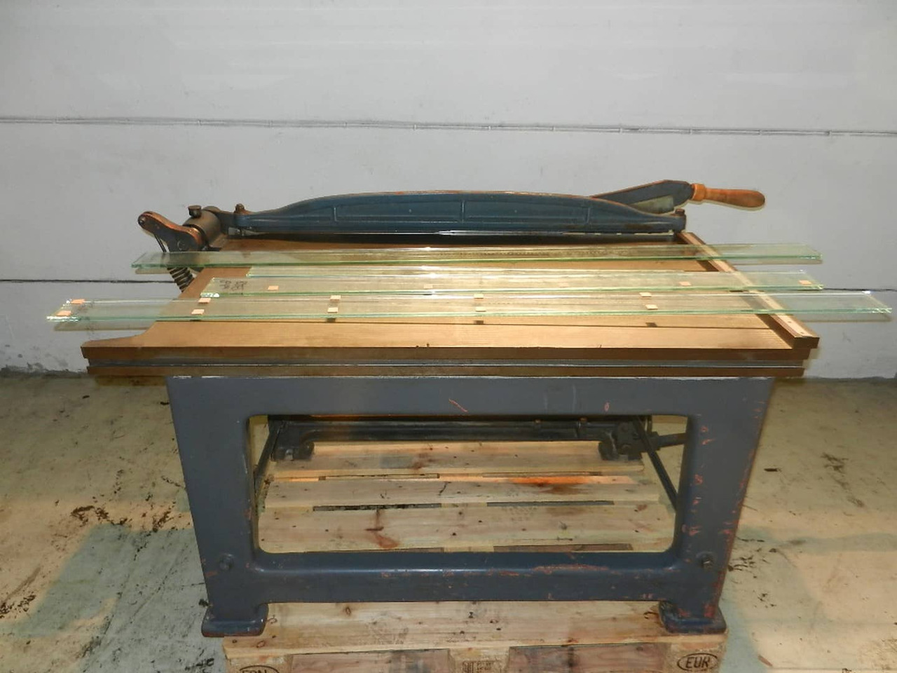 Εκτυπωτική μηχανή Polar 72-82-90-115: φωτογραφία 1