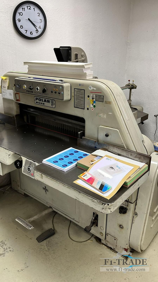 Polar 82 EL - Μηχανή κοπής χαρτιού: φωτογραφία 3 Polar 82 EL - Μηχανή κοπής χαρτιού: φωτογραφία 3
