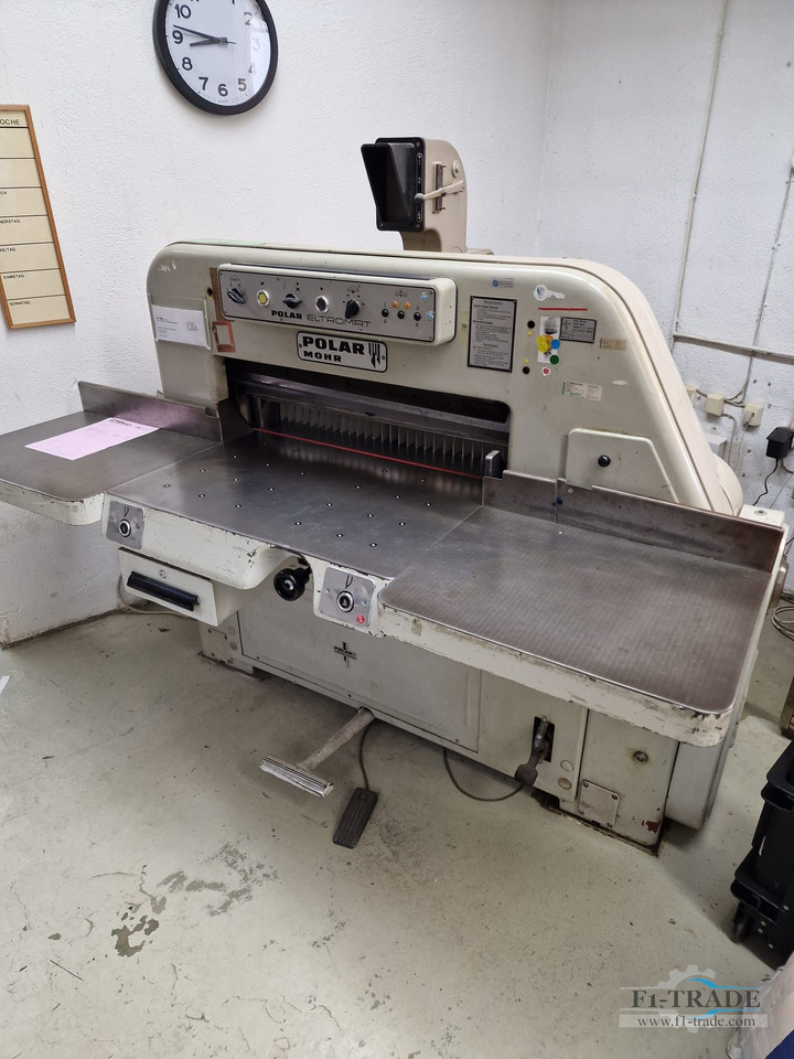 Polar 82 EL - Μηχανή κοπής χαρτιού: φωτογραφία 2 Polar 82 EL - Μηχανή κοπής χαρτιού: φωτογραφία 2
