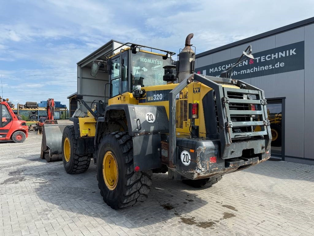 Komatsu WA 320-6 - Ελαστιχοφόρος φορτωτής: φωτογραφία 3 Komatsu WA 320-6 - Ελαστιχοφόρος φορτωτής: φωτογραφία 3