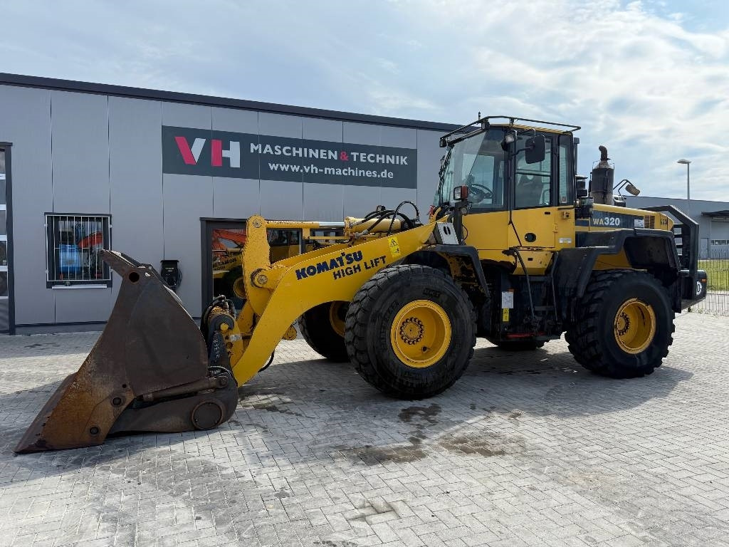 Komatsu WA 320-6 - Ελαστιχοφόρος φορτωτής: φωτογραφία 1 Komatsu WA 320-6 - Ελαστιχοφόρος φορτωτής: φωτογραφία 1
