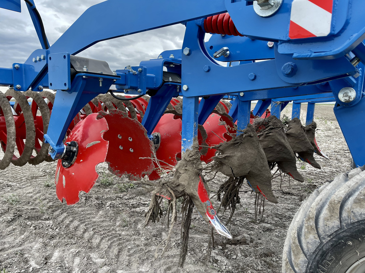 SOIL MASTER _DOMINANT SERIES TRAILED TYPE COMBINE TILLAGE MACHINE - Δισκοσβάρνα: φωτογραφία 4 SOIL MASTER _DOMINANT SERIES TRAILED TYPE COMBINE TILLAGE MACHINE - Δισκοσβάρνα: φωτογραφία 4