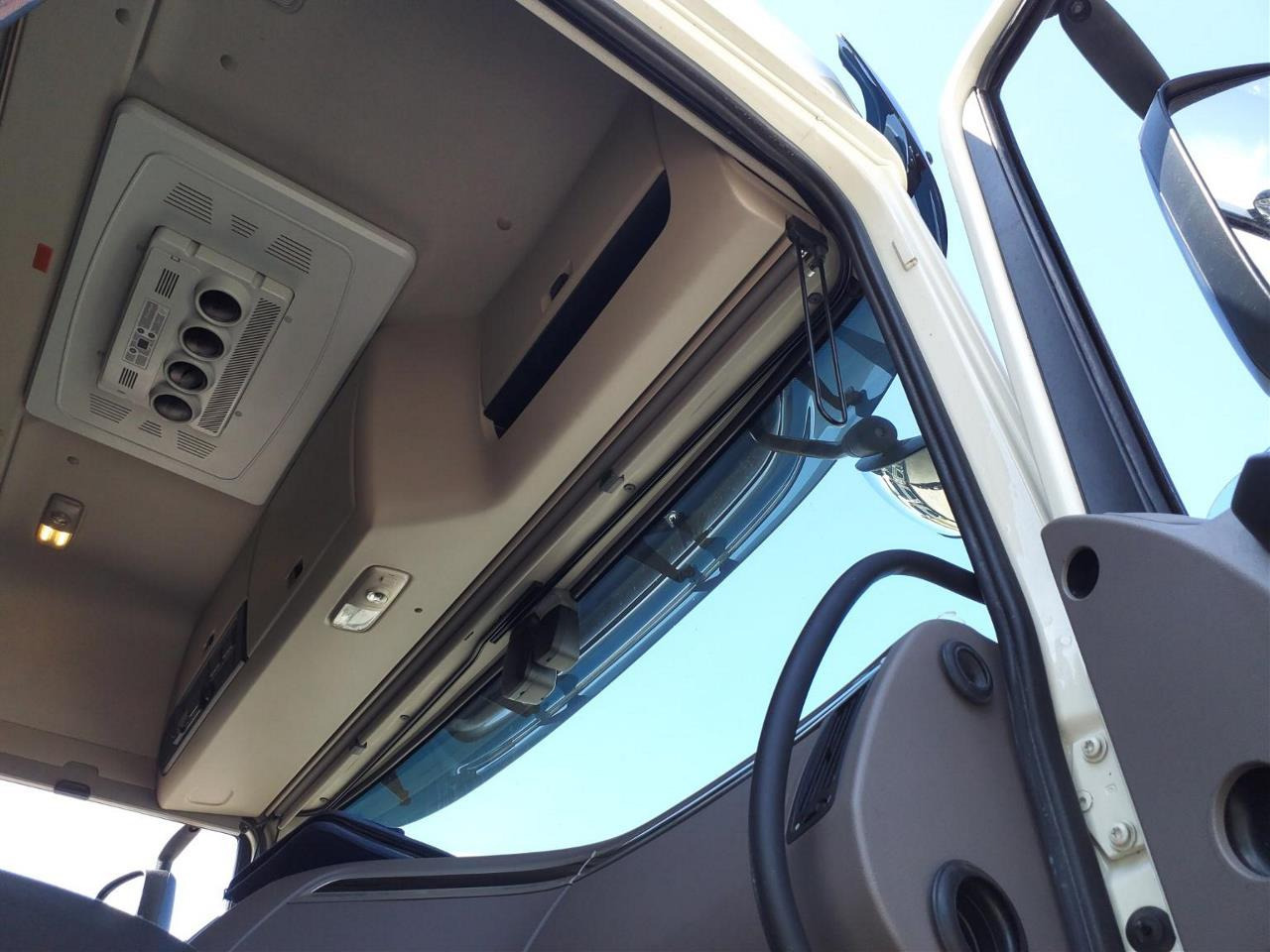 DAF XF480 - Τράκτορας: φωτογραφία 5 DAF XF480 - Τράκτορας: φωτογραφία 5