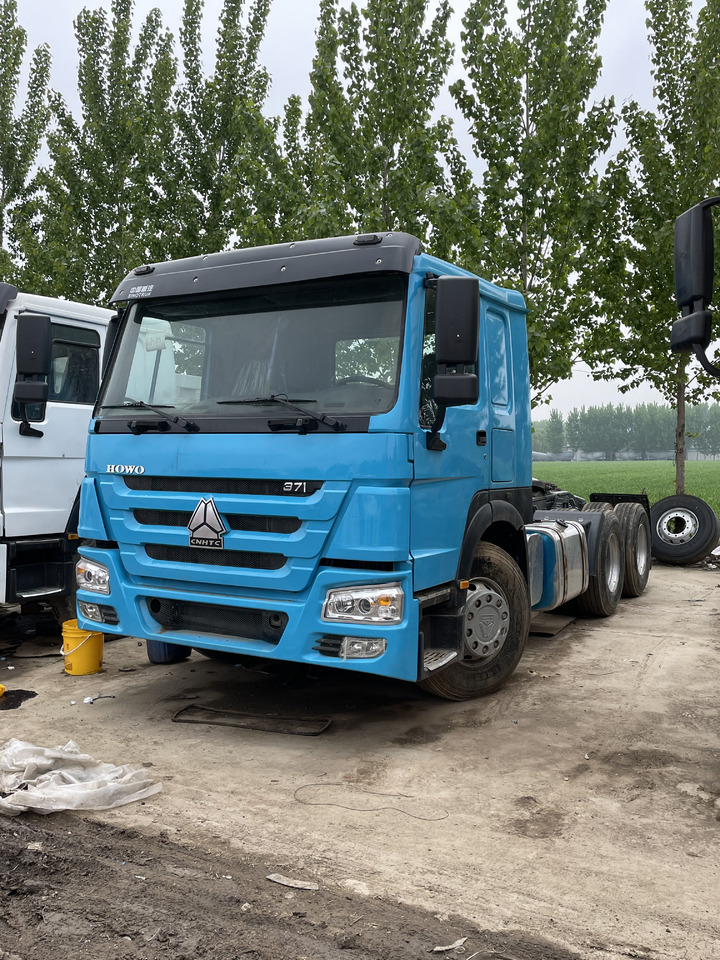 HOWO 6X4 TRACTOR SINOTRUCK 371HP - Τράκτορας: φωτογραφία 1 HOWO 6X4 TRACTOR SINOTRUCK 371HP - Τράκτορας: φωτογραφία 1