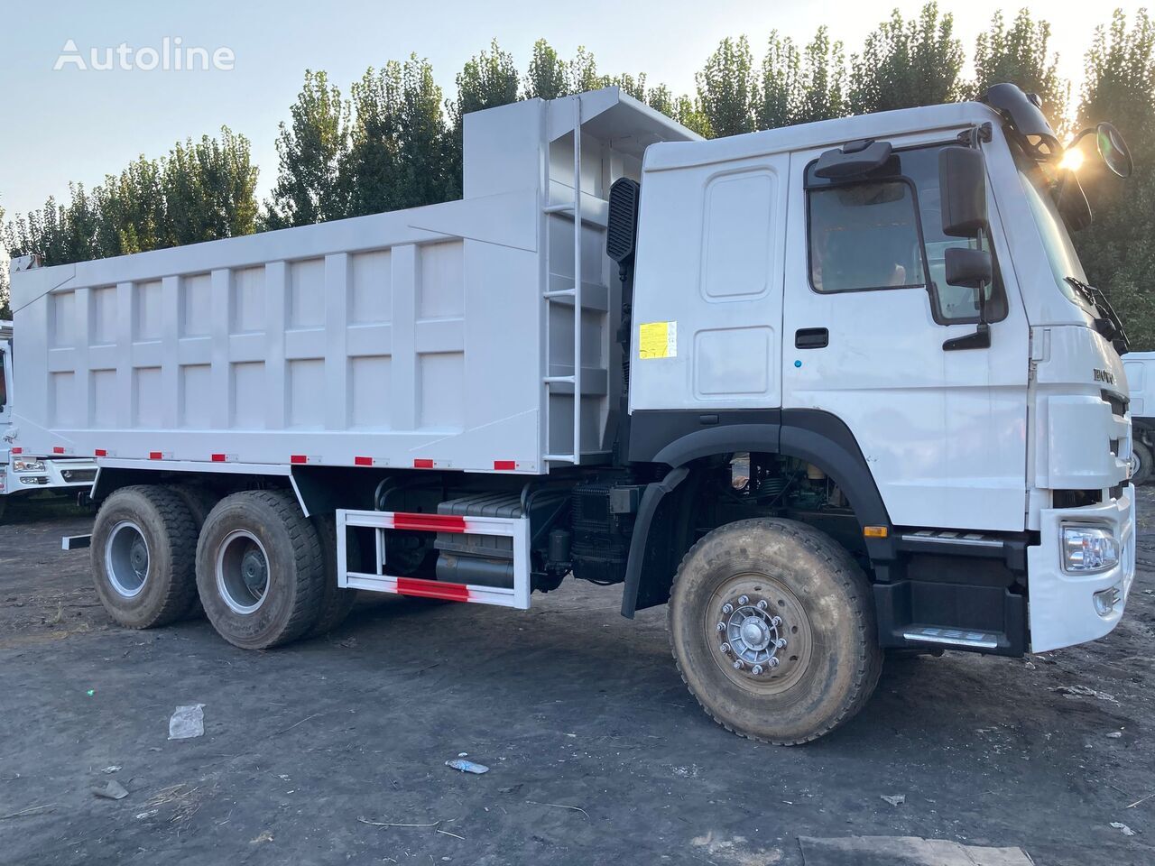 Howo 371 375 - Φορτηγό ανατρεπόμενο: φωτογραφία 1 Howo 371 375 - Φορτηγό ανατρεπόμενο: φωτογραφία 1