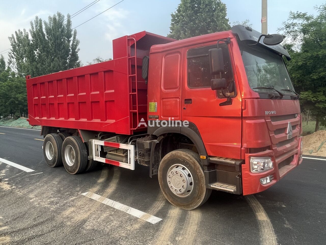 Howo 6x4 DUMP TRUCK - Φορτηγό ανατρεπόμενο: φωτογραφία 1 Howo 6x4 DUMP TRUCK - Φορτηγό ανατρεπόμενο: φωτογραφία 1