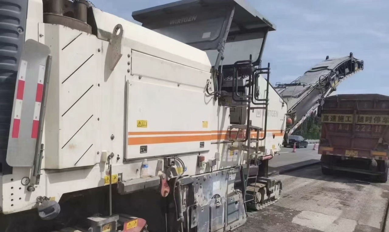WIRTGEN W2000 miling machine - Φρέζα ασφάλτου: φωτογραφία 3 WIRTGEN W2000 miling machine - Φρέζα ασφάλτου: φωτογραφία 3