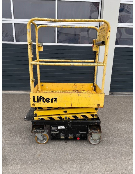 Boss 4,55m Arbeitsbühne Personenlift, BJ 2013 - Ψαλιδωτό ανυψωτικό: φωτογραφία 2 Boss 4,55m Arbeitsbühne Personenlift, BJ 2013 - Ψαλιδωτό ανυψωτικό: φωτογραφία 2