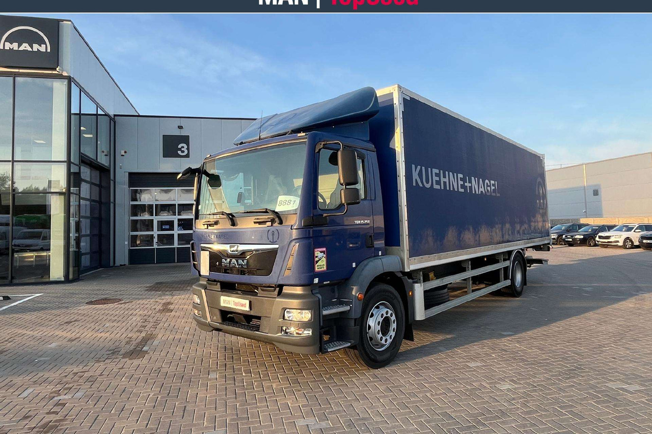 MAN 15.250 4X2 Liftas ADR AT (8881) - Φορτηγό κόφα: φωτογραφία 1 MAN 15.250 4X2 Liftas ADR AT (8881) - Φορτηγό κόφα: φωτογραφία 1