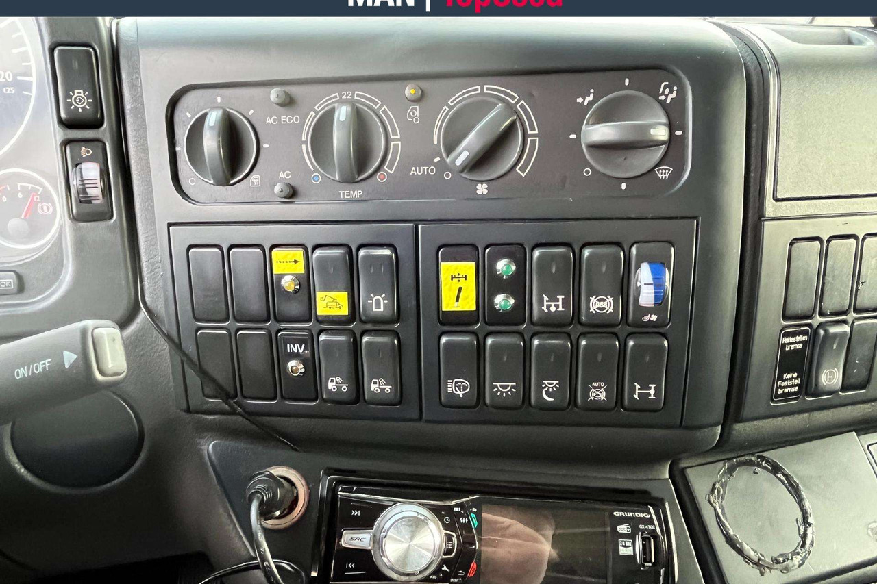 Φορτηγό με γερανό MAN 8.220 4X2 bokštelis(9291): φωτογραφία 8 Φορτηγό με γερανό MAN 8.220 4X2 bokštelis(9291): φωτογραφία 8