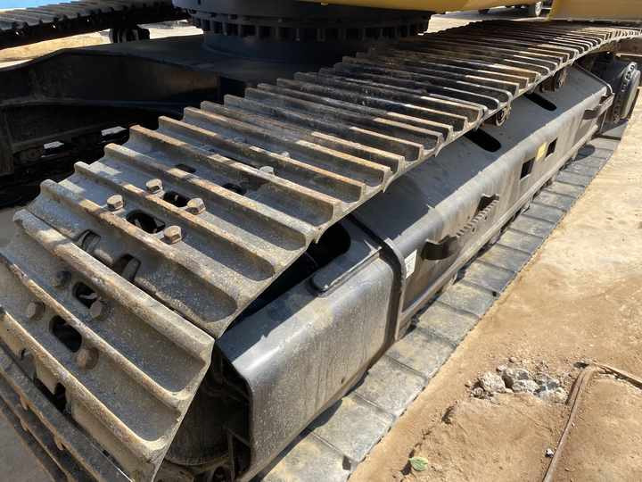 30 Ton Heavy Excavator Japan Origin Cat 330d 330dl 330d2 Fairly Used Caterpillar Mining Excavator With Jack Hammer In Shanghai - Ερπυστριοφόρος εκσκαφέας: φωτογραφία 2 30 Ton Heavy Excavator Japan Origin Cat 330d 330dl 330d2 Fairly Used Caterpillar Mining Excavator With Jack Hammer In Shanghai - Ερπυστριοφόρος εκσκαφέας: φωτογραφία 2