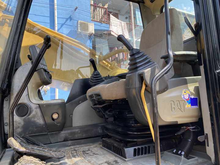 30 Ton Heavy Excavator Japan Origin Cat 330d 330dl 330d2 Fairly Used Caterpillar Mining Excavator With Jack Hammer In Shanghai - Ερπυστριοφόρος εκσκαφέας: φωτογραφία 5 30 Ton Heavy Excavator Japan Origin Cat 330d 330dl 330d2 Fairly Used Caterpillar Mining Excavator With Jack Hammer In Shanghai - Ερπυστριοφόρος εκσκαφέας: φωτογραφία 5