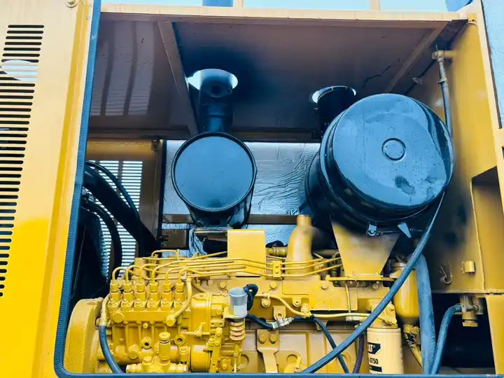 Caterpillar Used Cat Motor Grader 140h With Original Japan Cat Engine For Sale In Shanghai - Γκρέιντερ: φωτογραφία 4 Caterpillar Used Cat Motor Grader 140h With Original Japan Cat Engine For Sale In Shanghai - Γκρέιντερ: φωτογραφία 4