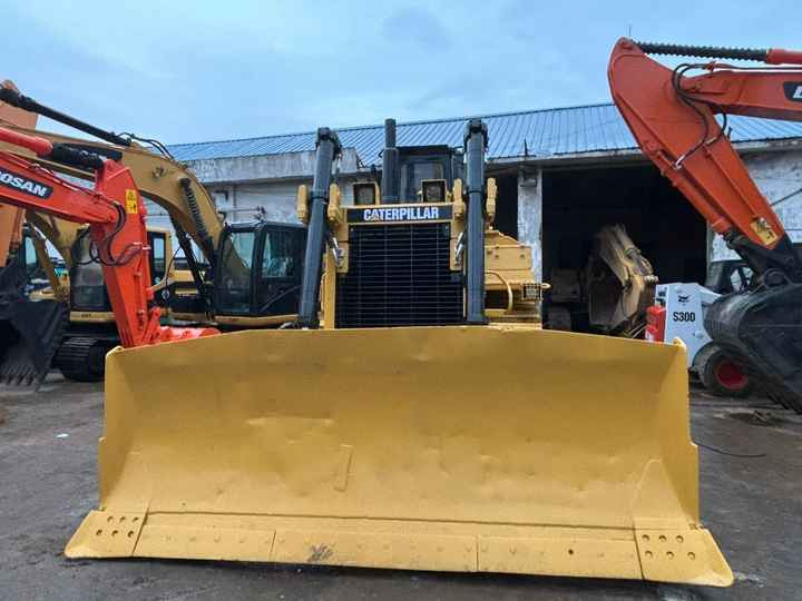 Cheap Caterpillar Bulldozer Cat D8R Second Hand Bulldozer With Rippers On Sale In Shanghai - Μπουλντόζα: φωτογραφία 5 Cheap Caterpillar Bulldozer Cat D8R Second Hand Bulldozer With Rippers On Sale In Shanghai - Μπουλντόζα: φωτογραφία 5