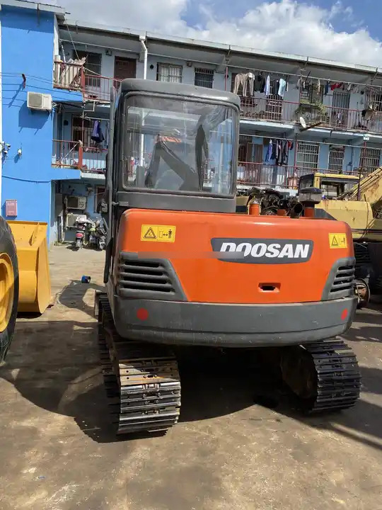 Doosan DH55-V Used Excavator Crawler Excavator Second Hand Japan Engine DH55-V Doosan Excavator in stock for sale - Μίνι εκσκαφέας: φωτογραφία 3 Doosan DH55-V Used Excavator Crawler Excavator Second Hand Japan Engine DH55-V Doosan Excavator in stock for sale - Μίνι εκσκαφέας: φωτογραφία 3