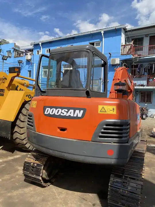 Doosan DH55-V Used Excavator Crawler Excavator Second Hand Japan Engine DH55-V Doosan Excavator in stock for sale - Μίνι εκσκαφέας: φωτογραφία 2 Doosan DH55-V Used Excavator Crawler Excavator Second Hand Japan Engine DH55-V Doosan Excavator in stock for sale - Μίνι εκσκαφέας: φωτογραφία 2