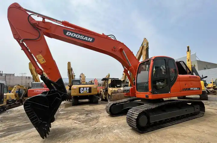 High Quality Korea Made 2019 Year Doosan Brand Dx225 Dx225lc Dx225lca Crawler Excavator - Ερπυστριοφόρος εκσκαφέας: φωτογραφία 3 High Quality Korea Made 2019 Year Doosan Brand Dx225 Dx225lc Dx225lca Crawler Excavator - Ερπυστριοφόρος εκσκαφέας: φωτογραφία 3