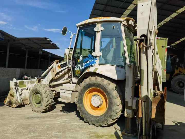 Hot sale Backhoe loader JCB 3CX 4*4 tlb loader UKmade, used cheap JCB 3CX retro loader and digger in good condition - Φορτωτής εκσκαφέας: φωτογραφία 5 Hot sale Backhoe loader JCB 3CX 4*4 tlb loader UKmade, used cheap JCB 3CX retro loader and digger in good condition - Φορτωτής εκσκαφέας: φωτογραφία 5