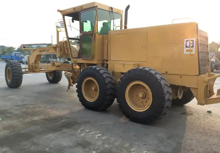 Hot sale Good quality CAT 140g Used motor grader original ca motor grader 140g in good condition cheap price - Γκρέιντερ: φωτογραφία 5 Hot sale Good quality CAT 140g Used motor grader original ca motor grader 140g in good condition cheap price - Γκρέιντερ: φωτογραφία 5