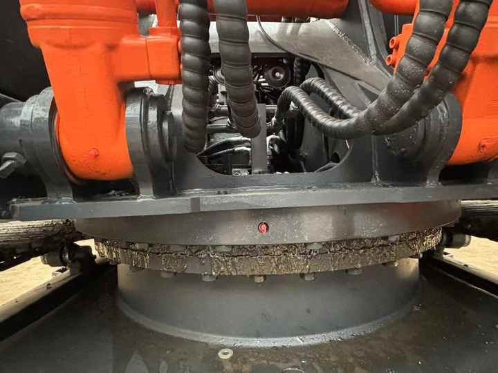 Hot sale Used Hitachi ZX200-3 digger 20ton Excavator second hand excavator - Ερπυστριοφόρος εκσκαφέας: φωτογραφία 3 Hot sale Used Hitachi ZX200-3 digger 20ton Excavator second hand excavator - Ερπυστριοφόρος εκσκαφέας: φωτογραφία 3