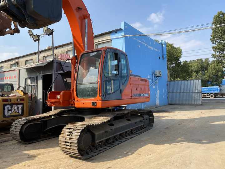 Hydraulic Excavator Doosan DX225LC and More Used Excavator from Korea - Ερπυστριοφόρος εκσκαφέας: φωτογραφία 4 Hydraulic Excavator Doosan DX225LC and More Used Excavator from Korea - Ερπυστριοφόρος εκσκαφέας: φωτογραφία 4