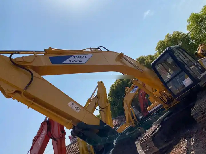 Japan Kobelco SK200-3 used Excavator Good price Best Selling High Quality Used Second Hand SK200 Excavators for Sale - Ερπυστριοφόρος εκσκαφέας: φωτογραφία 3 Japan Kobelco SK200-3 used Excavator Good price Best Selling High Quality Used Second Hand SK200 Excavators for Sale - Ερπυστριοφόρος εκσκαφέας: φωτογραφία 3