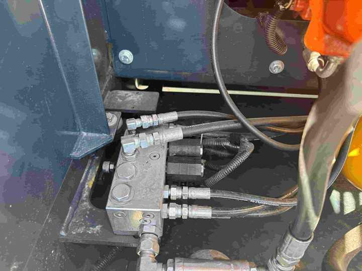 Less Hour 22 Tons Korea Original Used Hyundai 220LC-9S 225LC-9T Excavator for Sale - Εκσκαφέας: φωτογραφία 3 Less Hour 22 Tons Korea Original Used Hyundai 220LC-9S 225LC-9T Excavator for Sale - Εκσκαφέας: φωτογραφία 3