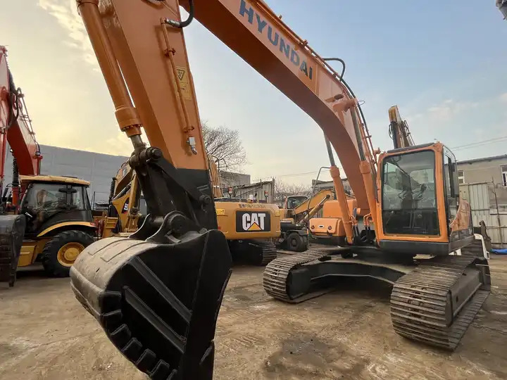 Original Used Excavators Hyundai 225LC-9 for Sale - Ερπυστριοφόρος εκσκαφέας: φωτογραφία 4 Original Used Excavators Hyundai 225LC-9 for Sale - Ερπυστριοφόρος εκσκαφέας: φωτογραφία 4