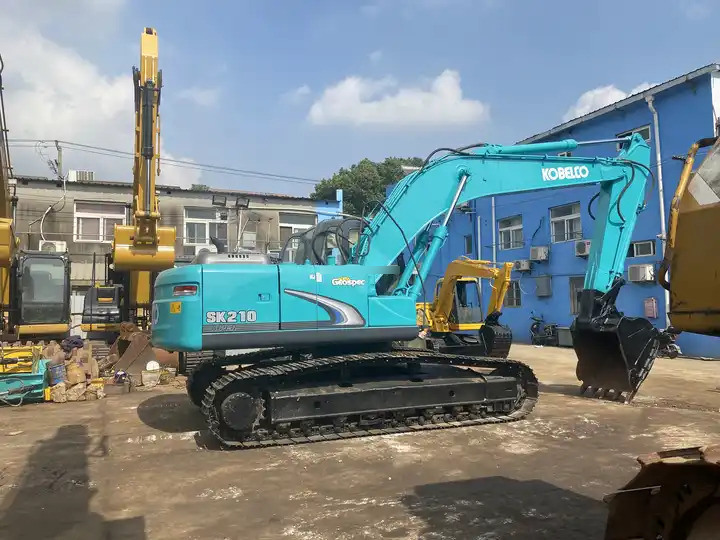 Second Hand High Quality Crawler Digger Kobelco sk210-8 Original Japan Brand 21ton Kobelco Excavator In Sale - Ερπυστριοφόρος εκσκαφέας: φωτογραφία 5 Second Hand High Quality Crawler Digger Kobelco sk210-8 Original Japan Brand 21ton Kobelco Excavator In Sale - Ερπυστριοφόρος εκσκαφέας: φωτογραφία 5