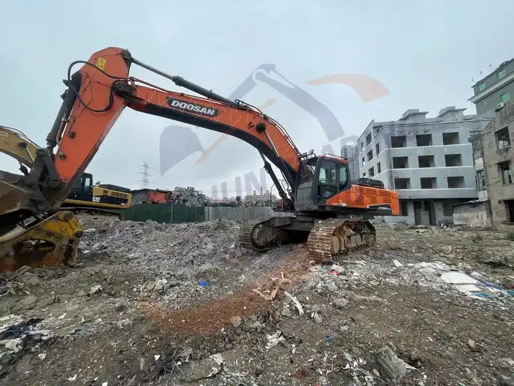 USED KOREA BRAND DOOSAN EXCAVATOR DX520LC DX520LC-9 C HYDRAULIC BIG DIGGER GOOD CONDITION FOR SALE - Εκσκαφέας: φωτογραφία 3 USED KOREA BRAND DOOSAN EXCAVATOR DX520LC DX520LC-9 C HYDRAULIC BIG DIGGER GOOD CONDITION FOR SALE - Εκσκαφέας: φωτογραφία 3