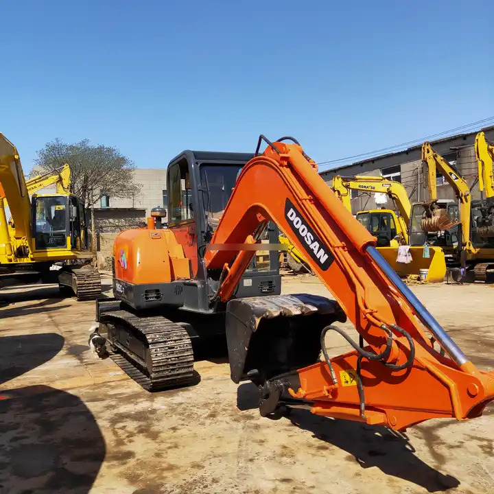 Used Doosan Machinery for Sale Mini excavator DH55-V DH60-7 for sale Fast Delivery Competitive Price Digger Hydraulic Excavator - Ερπυστριοφόρος εκσκαφέας: φωτογραφία 3 Used Doosan Machinery for Sale Mini excavator DH55-V DH60-7 for sale Fast Delivery Competitive Price Digger Hydraulic Excavator - Ερπυστριοφόρος εκσκαφέας: φωτογραφία 3